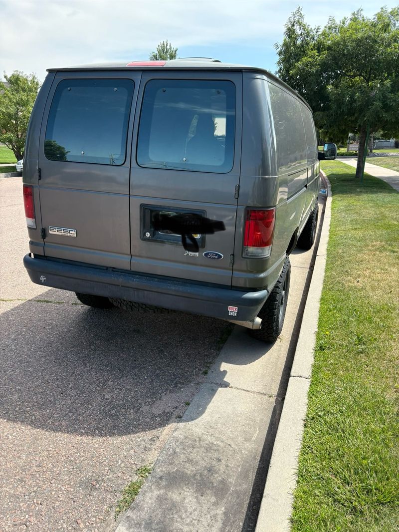 Picture 5/7 of a 2009 ford econoline for sale in Colorado Springs, Colorado