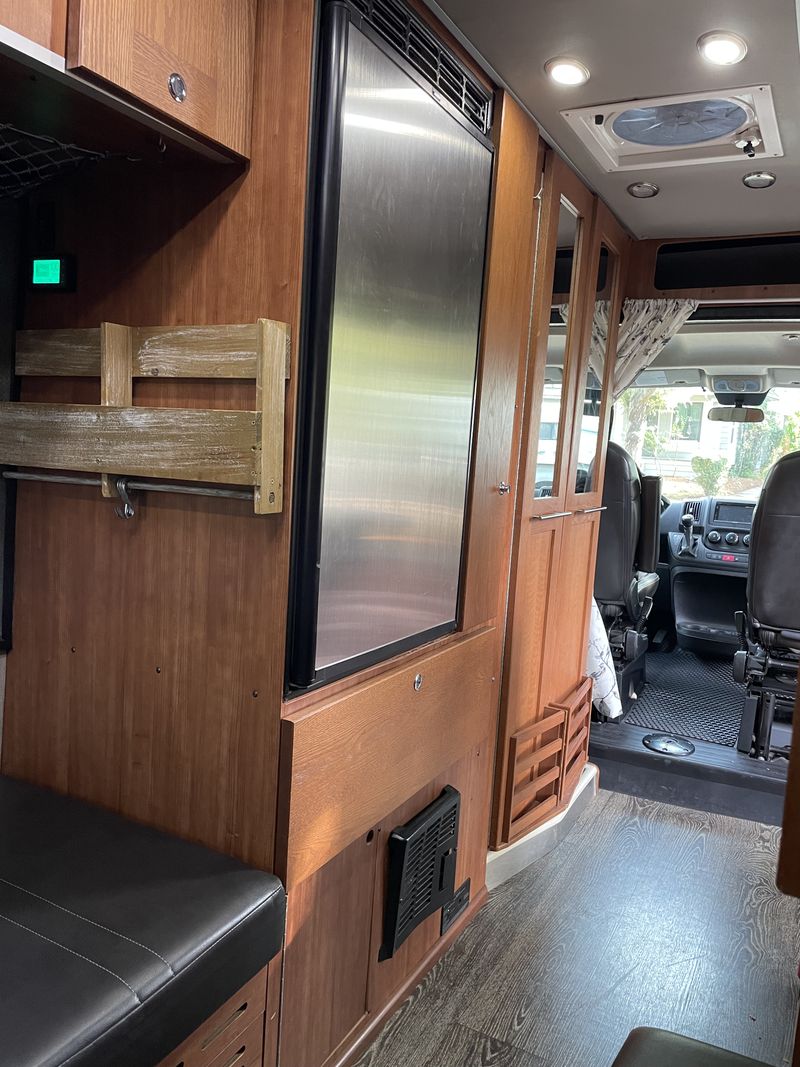 Picture 3/7 of a 2018 Roadtrek Simplicity SRT with solar for sale in Portland, Oregon