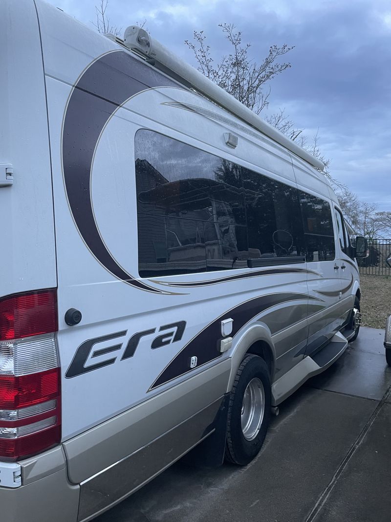 Picture 1/14 of a 2013 Mercedes Winnebago 70A for sale in New Bern, North Carolina