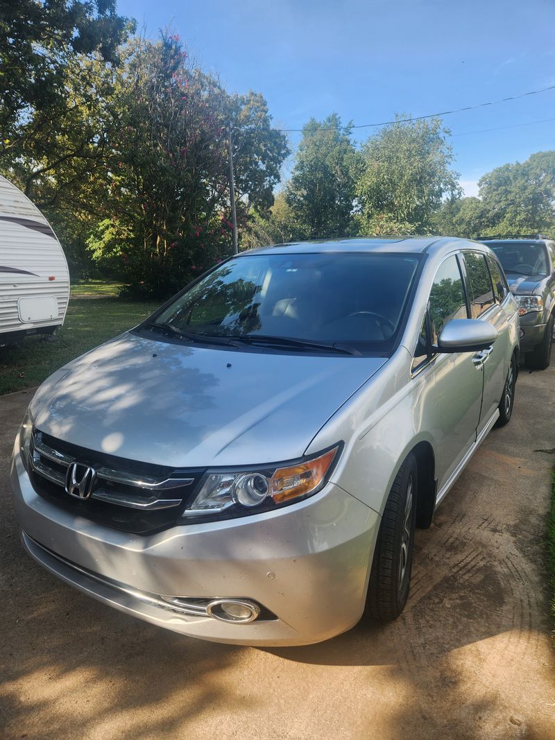 Picture 4/14 of a 2014 Honda Odyssey Touring Elite for sale in Claremore, Oklahoma