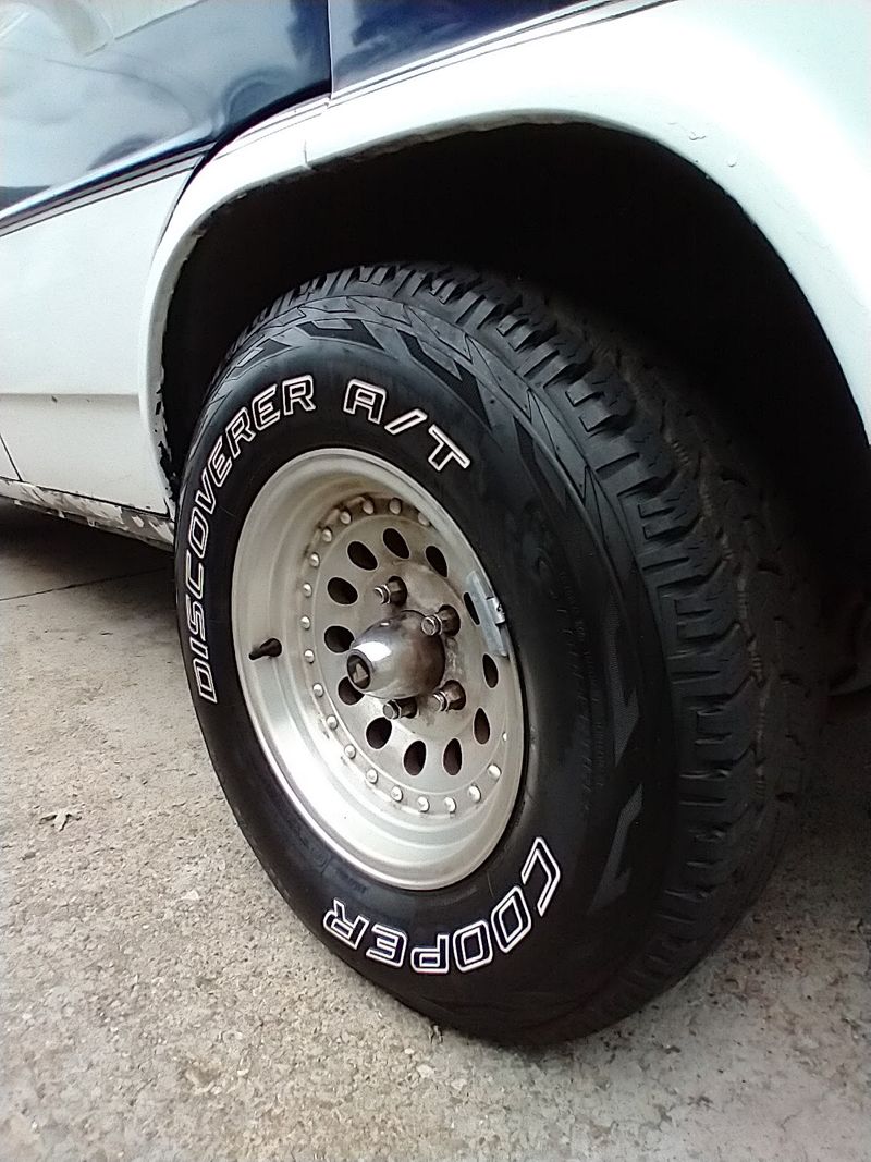 Picture 4/27 of a 1995 Chevrolet G20 High Top for sale in Bowling Green, Kentucky