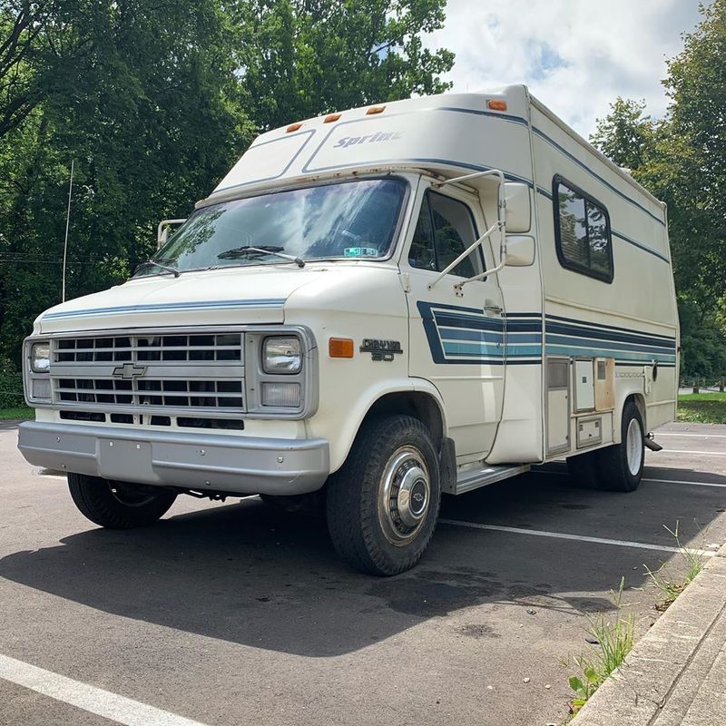 Picture 3/10 of a 1989 Chevy G30 Mallard Sprint Campervan for sale in Columbus, Ohio