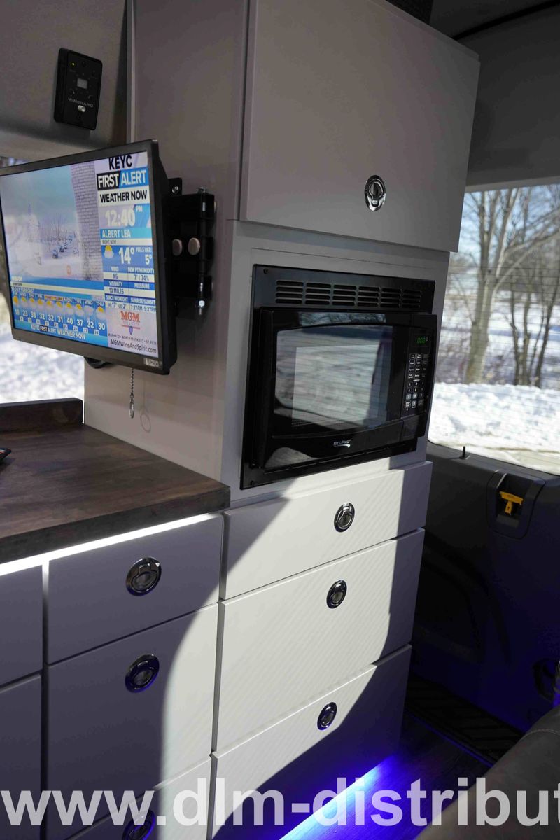 Picture 4/31 of a 2025 Mini-T HR AWD Campervan Class B Solar DRW Camper Van for sale in Lake Crystal, Minnesota