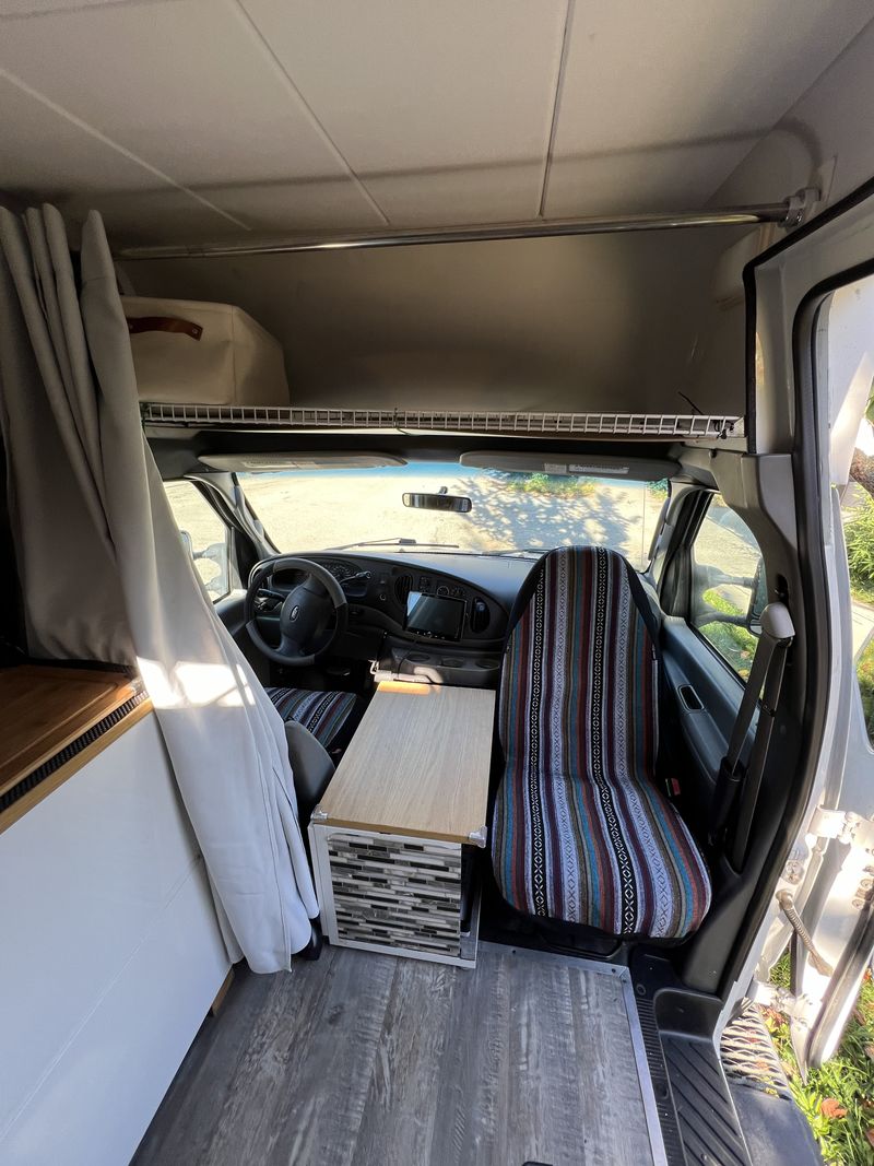 Picture 4/11 of a 2006 Ford E350 for sale in Bend, Oregon