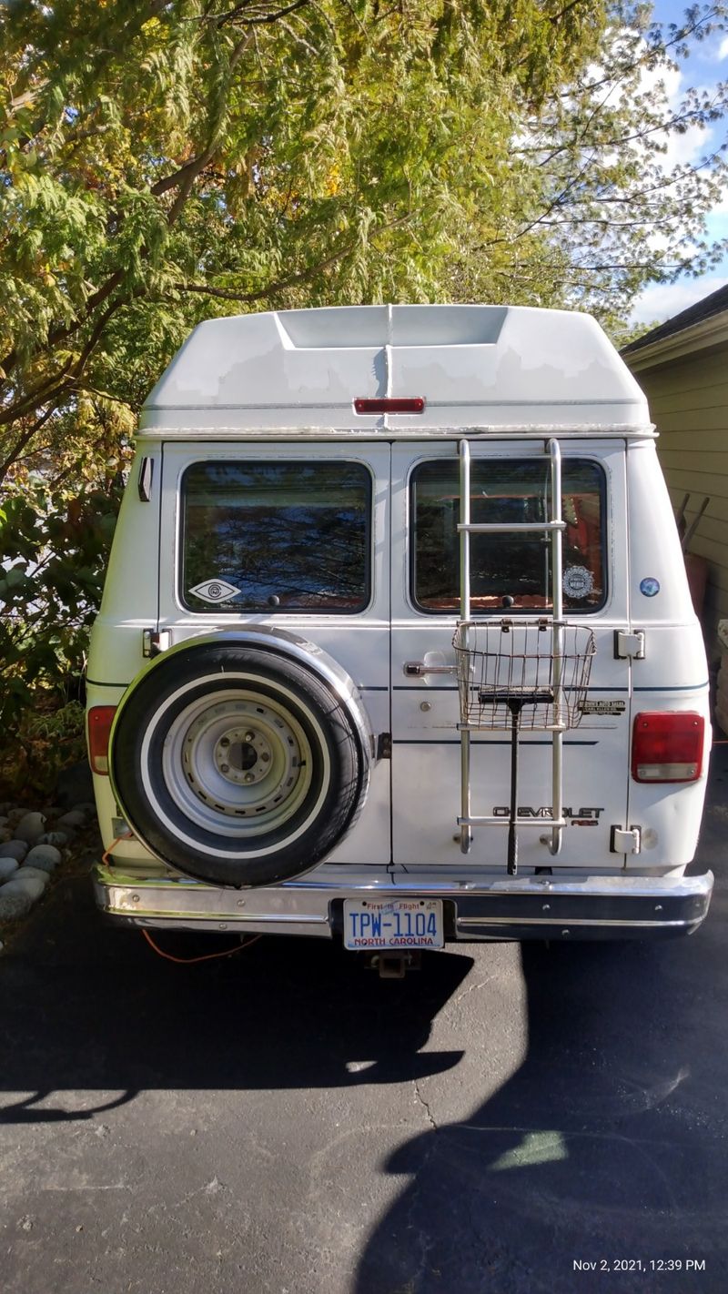 Picture 3/20 of a 94' Chevy G20 HiTop Campervan for sale in Asheville, North Carolina