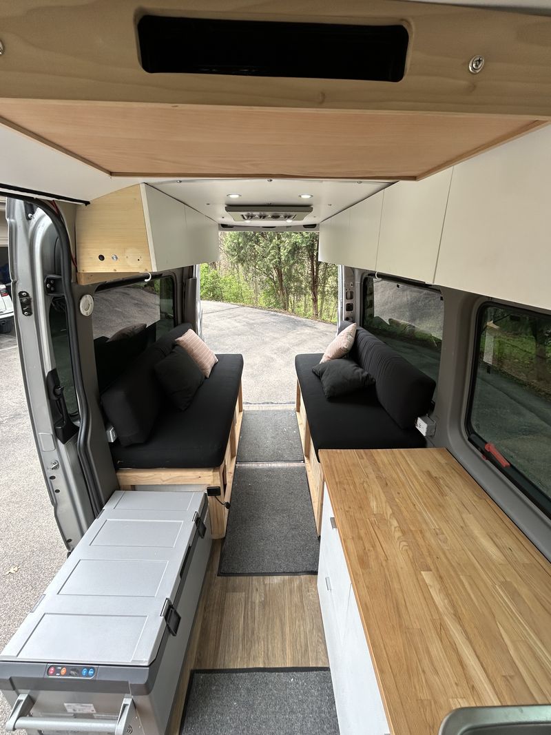 Picture 4/10 of a 2011 Mercedes Sprinter Campervan for sale in Verona, Wisconsin