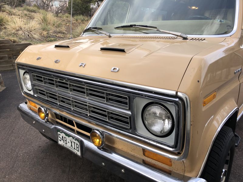 Picture 5/26 of a 1976 Ford Econoline 250 Chateau for sale in Colorado Springs, Colorado