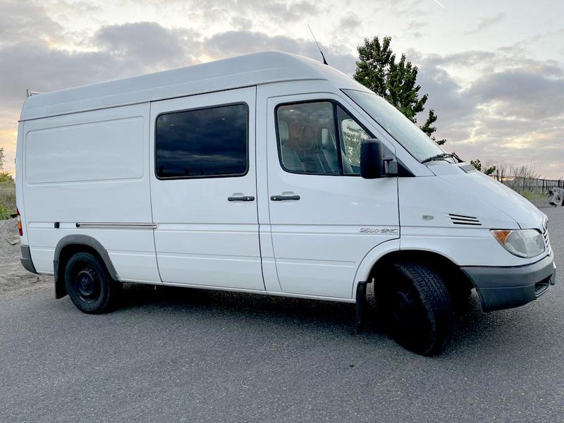 Picture 2/22 of a 2006 T1N Sprinter 140WB High Roof Ojai Adventure Build for sale in Portland, Oregon