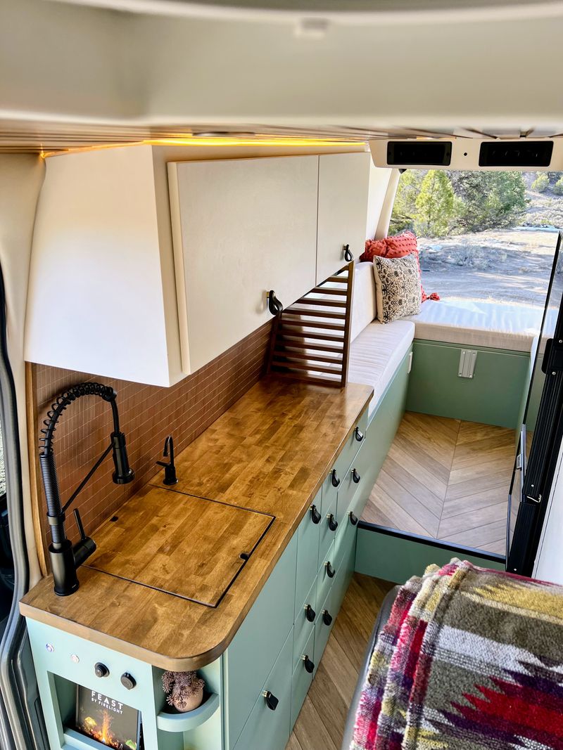 Picture 3/40 of a 2020 Sprinter 4x4 170" WB | Fully Off-Grid | Luxury Build for sale in Glenwood Springs, Colorado