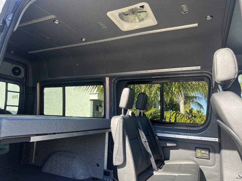 Picture 5/15 of a 2021 4WD Sprinter Weekender LOW Miles for sale in Encinitas, California