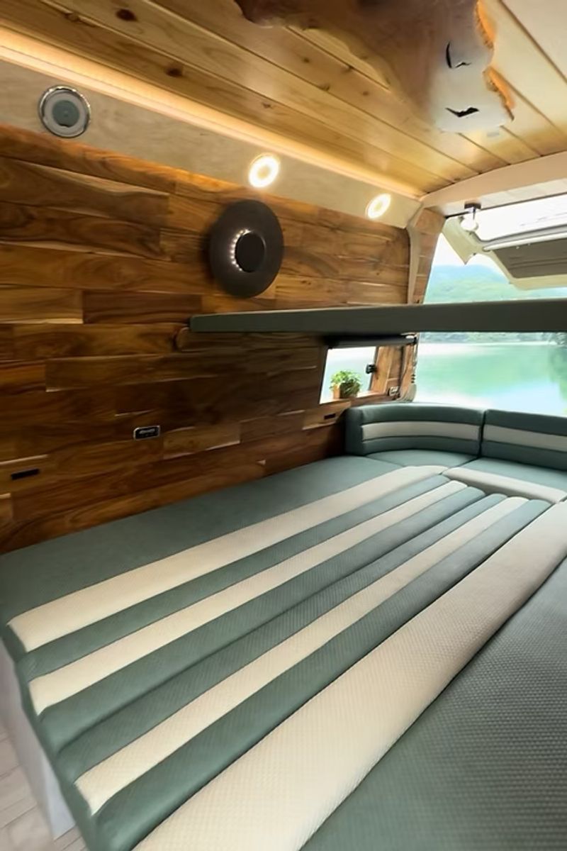 Picture 5/10 of a 1997 Toyota Hiace - Converted by Samurai Campers Japan! for sale in Lindon, Utah