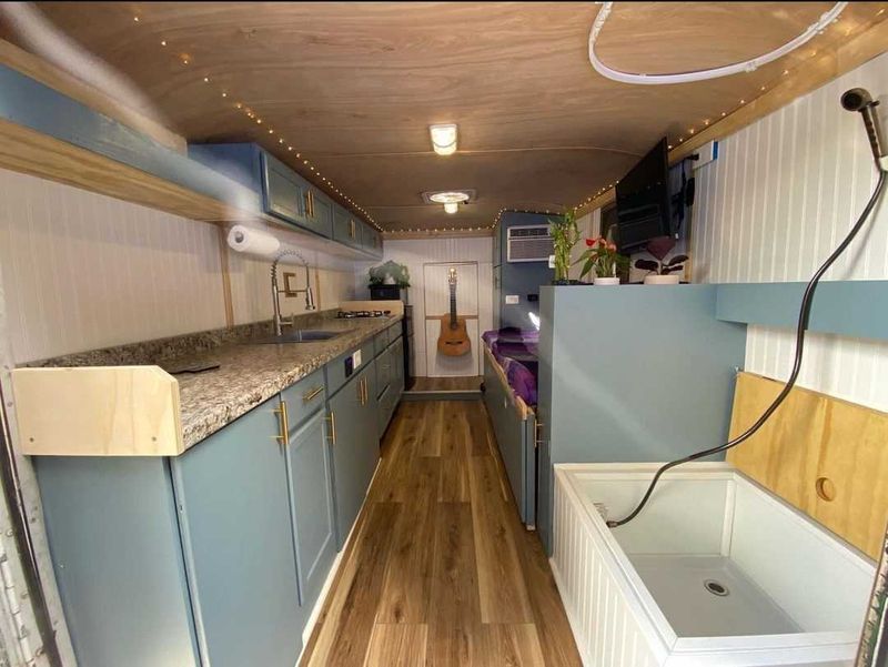 Picture 4/8 of a 1979 Chevy G30 Box truck off grid for sale in Highland, California