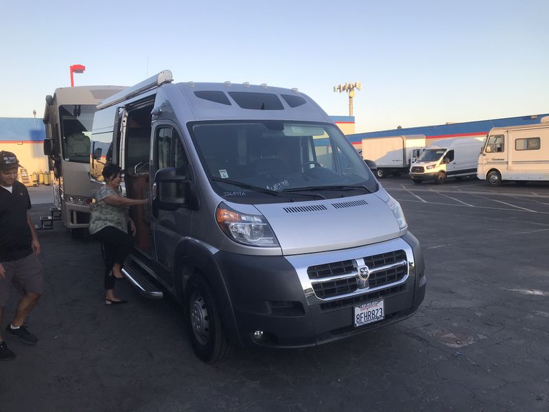 Picture 1/10 of a 2018 Roadtrek  Simplicity SRT SRT for sale in Cathedral City, California