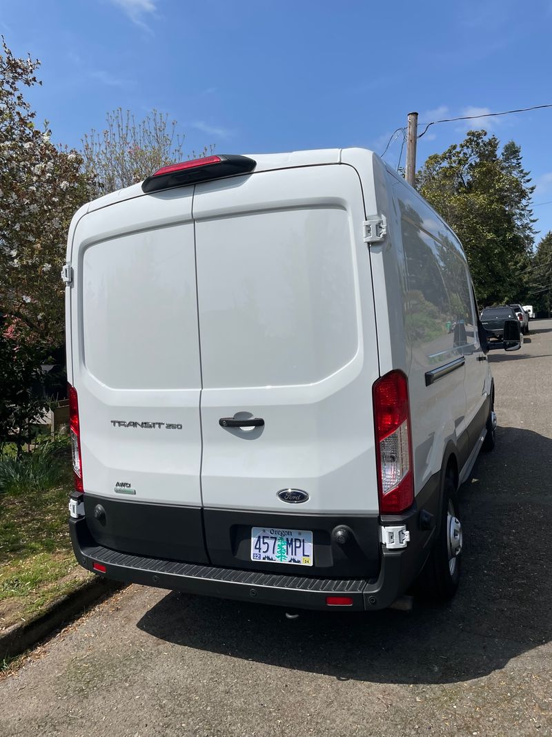 Picture 4/6 of a Like New Ford Transit AWD-  7k miles - READY FOR BUILD  for sale in Hood River, Oregon