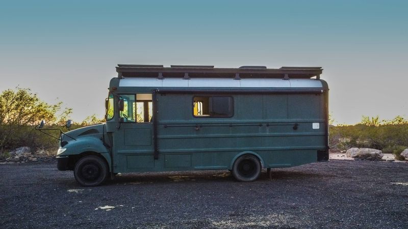 Picture 5/20 of a 2011 internal skoolie conversion for sale in Phoenix, Arizona