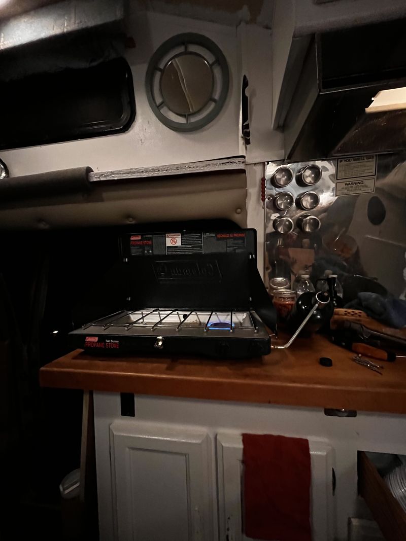 Picture 4/8 of a 1989 Ford E250 Falcon  for sale in Hammonton, New Jersey