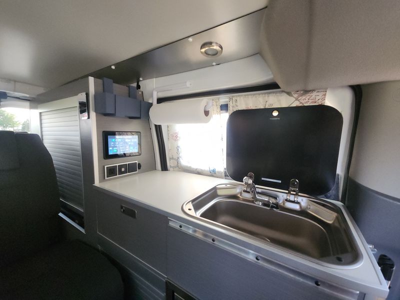 Picture 5/27 of a 2018 Recon Campers Stealth Camper for sale in Cromwell, Connecticut