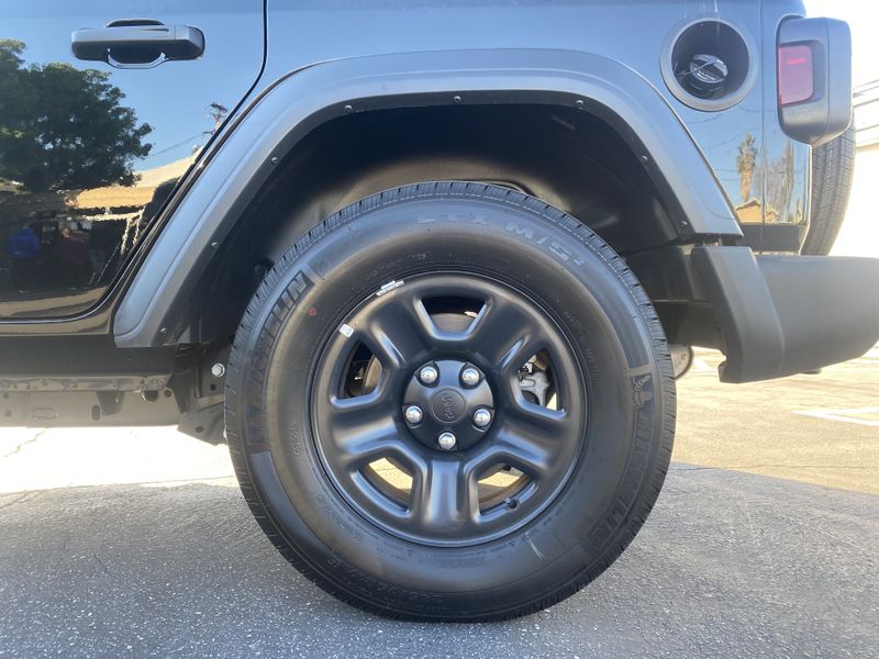 Picture 3/32 of a 2022 JEEP WRANGLER UNLIMITED SPORT S - WITH TENT  for sale in Redwood City, California