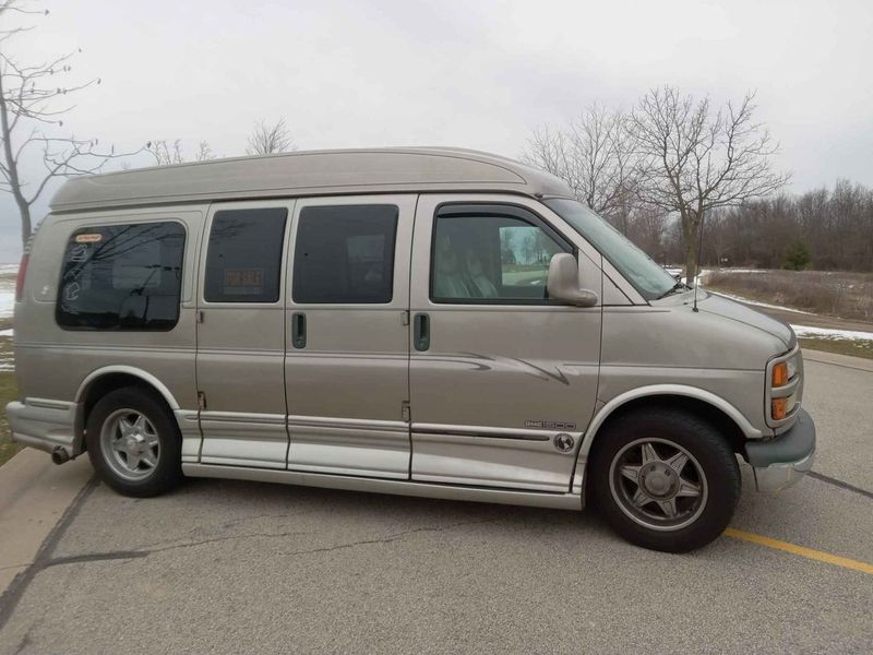 Picture 2/20 of a 2002 GMC Savana Hi-Top Explorer Conversion  for sale in Neenah, Wisconsin