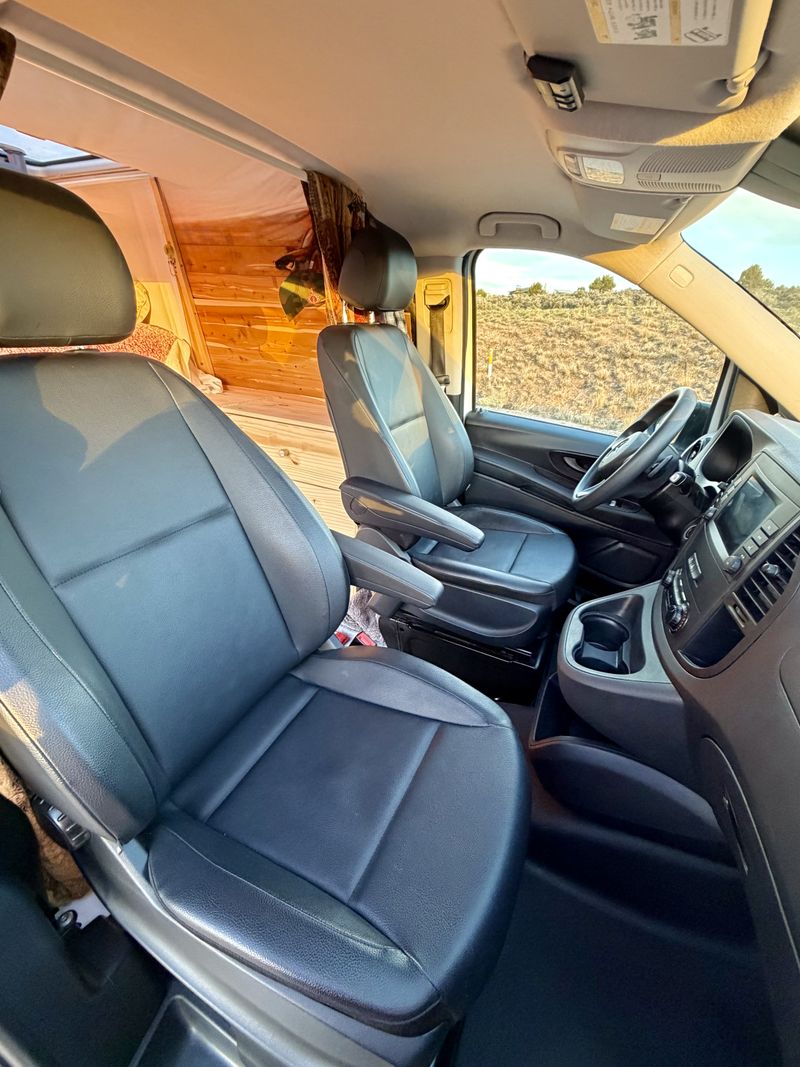 Picture 5/10 of a 2021 Mercedes Metris for sale in Eagle, Colorado