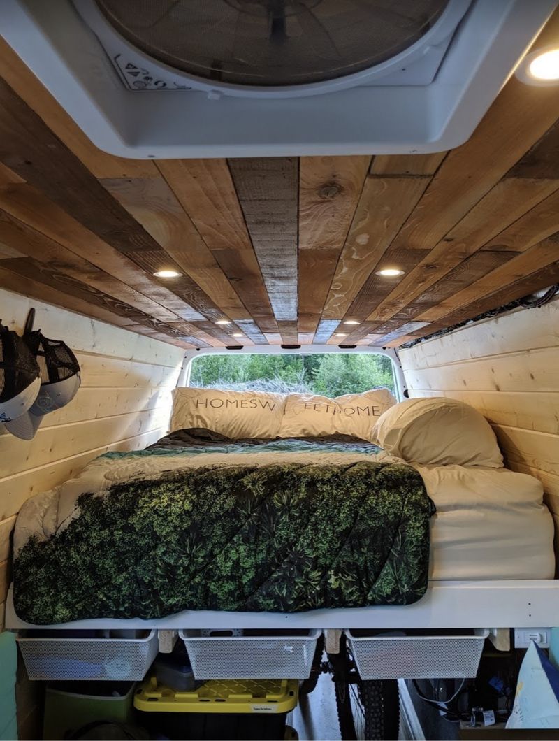 Picture 2/9 of a 2008 Dodge Sprinter fully off-grid camper for sale in Bellevue, Washington