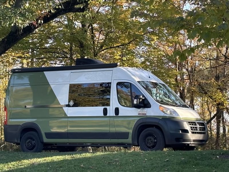 Picture 2/20 of a 2017 Dodge Ram Promaster Custom Van for sale in Wilmington, North Carolina