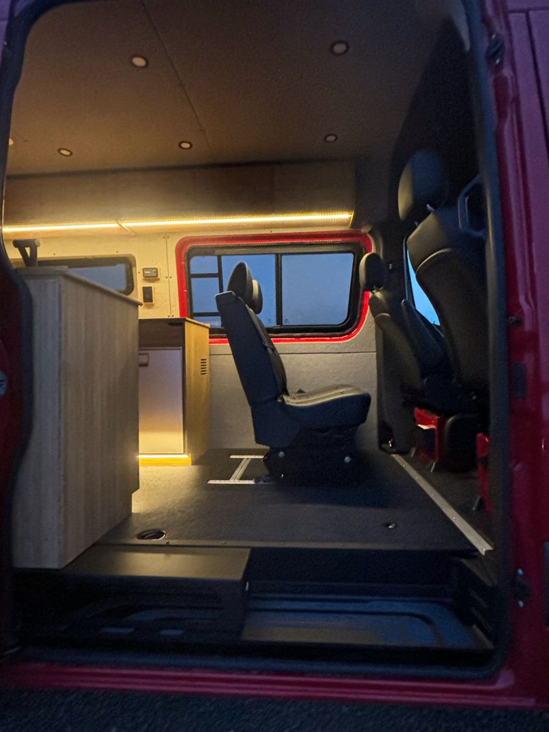 Picture 5/26 of a 4x4 Sprinter w/ 950 miles for sale in Alamosa, Colorado