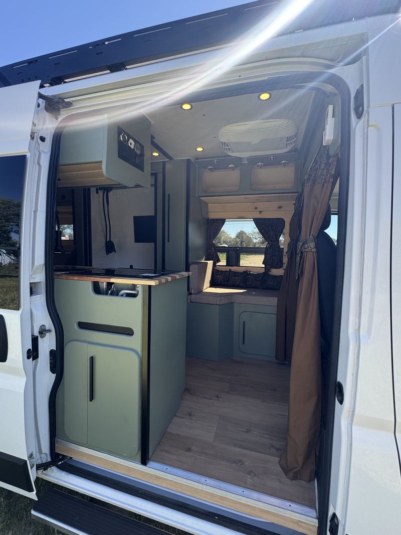 Picture 3/45 of a A Travelers Nest for sale in Wildomar, California