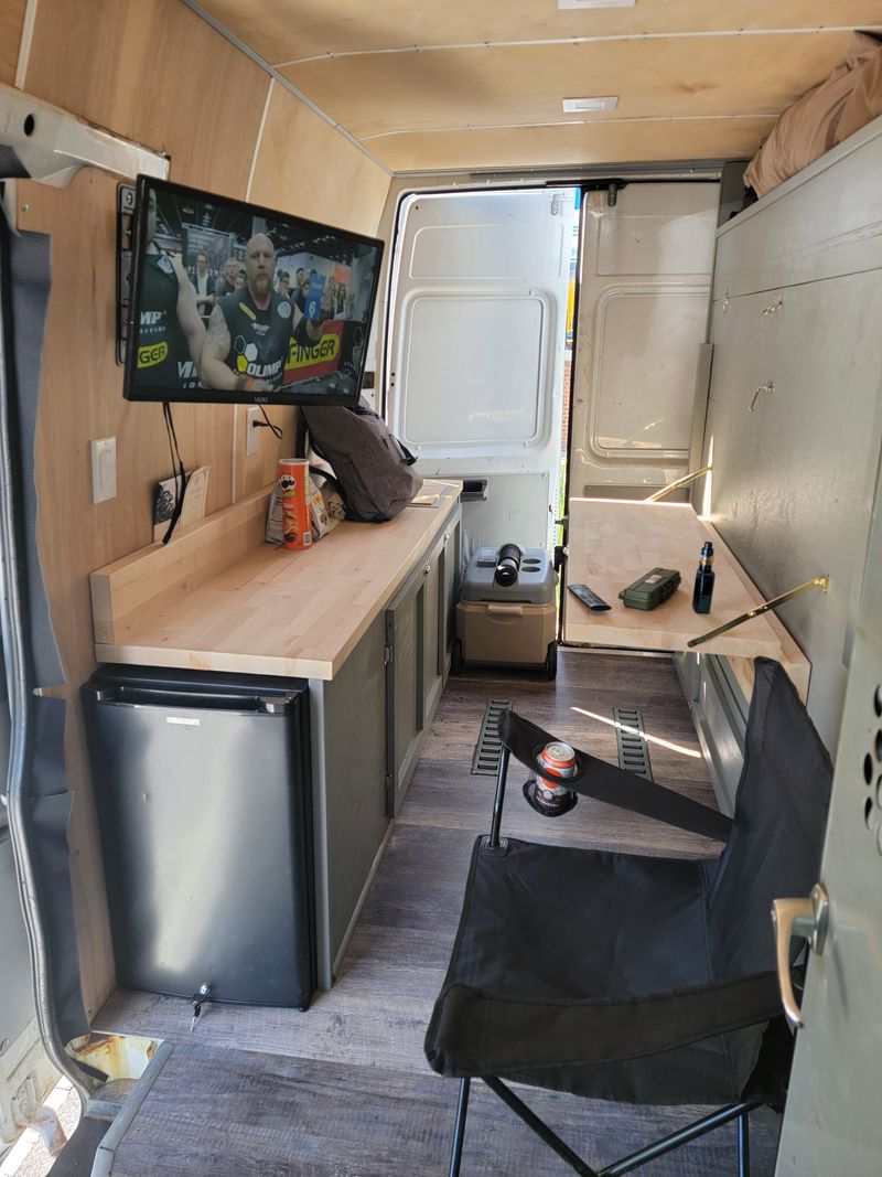 Picture 5/6 of a 2006 dodge sprinter 2500 turbo deisel for sale in Mount Holly, New Jersey