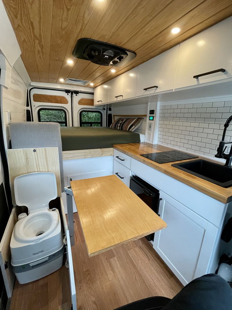 Picture 5/9 of a 2020 Ram Promaster 136 for sale in Nashville, Tennessee