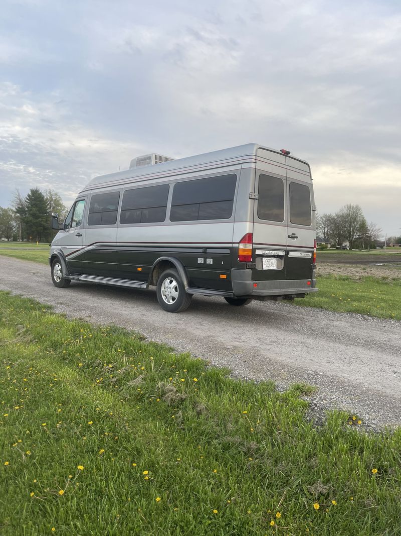 Picture 3/21 of a 2005 dodge sprinter for sale in Churubusco, Indiana