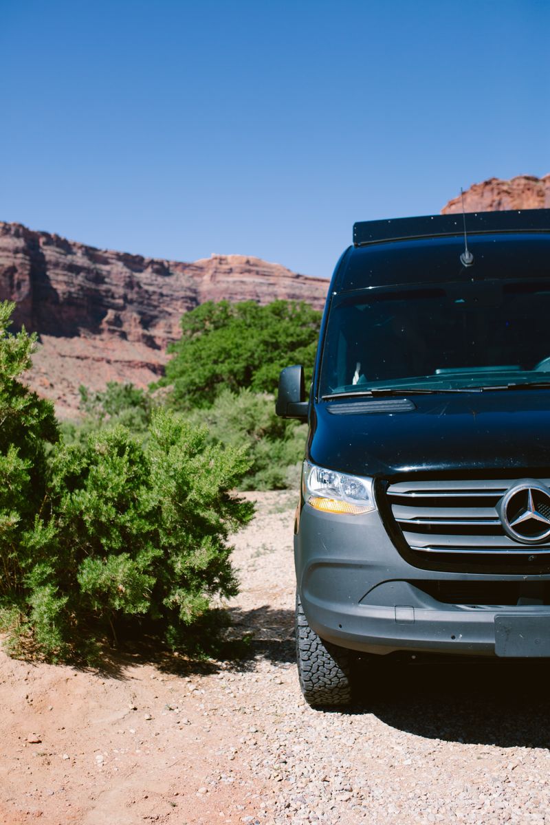Picture 2/8 of a Legend 4x4 Mercedes with seats and beds for 4 people! for sale in Lindon, Utah