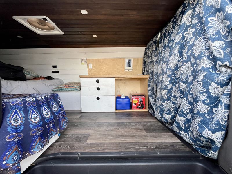 Picture 1/17 of a 2008 Chevy Express Exd for sale in Boulder, Colorado
