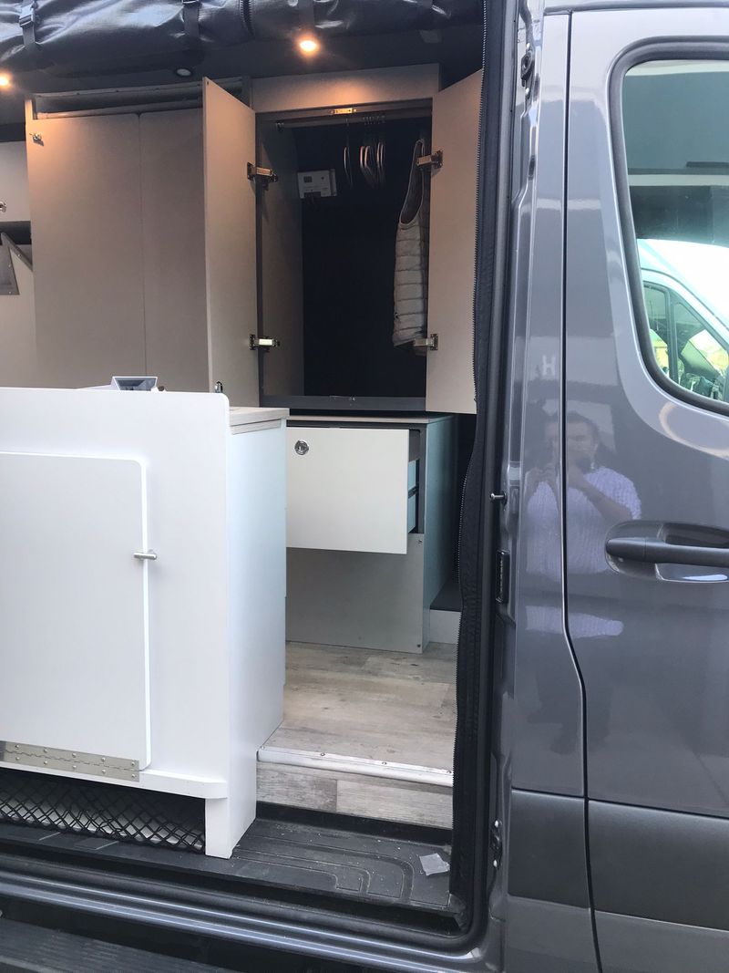 Picture 6/20 of a Mercedes  Sprinter High Roof 2500 4x4 2022 0 Miles 1100A for sale in Montclair, California