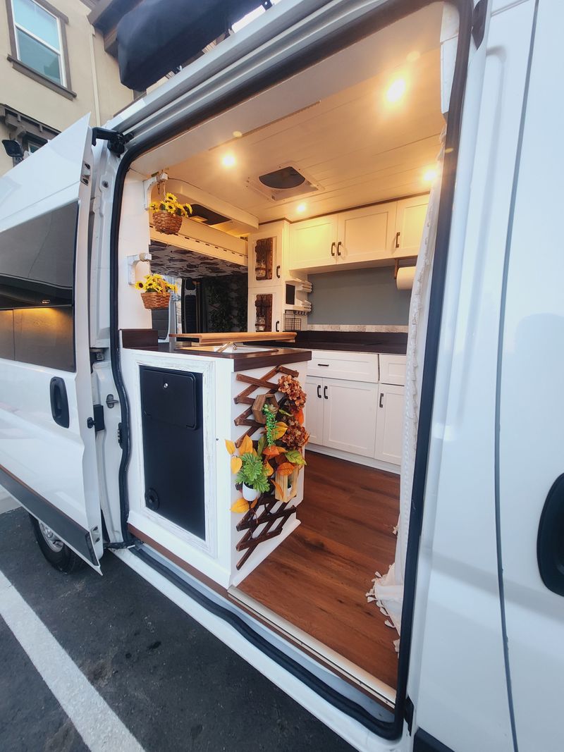 Picture 2/45 of a Ram promaster 1500 High Roof Cargo Van for sale in San Francisco, California