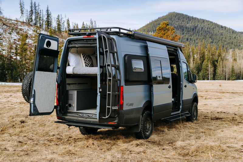 Picture 4/30 of a Yama Vans - 2021 Sprinter 170" 4x4 Winter Adventure Van for sale in Huntington Beach, California