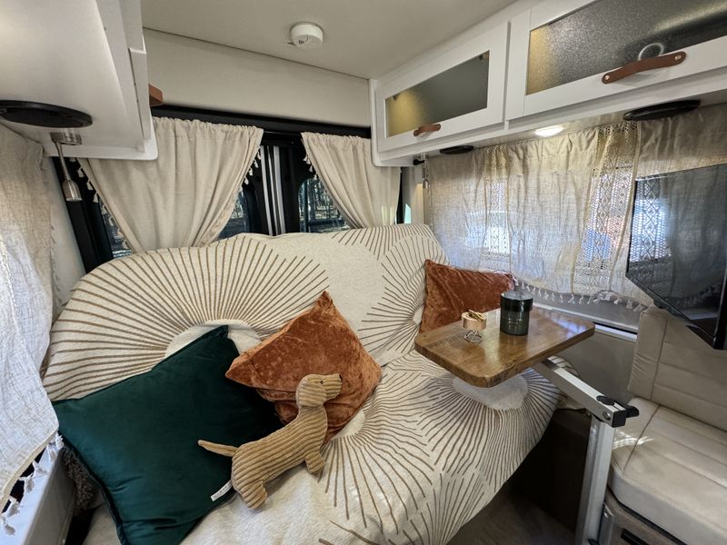 Picture 5/41 of a 2021 Coachmen Nova 20C – RAM 3500 for sale in Hernando, Mississippi