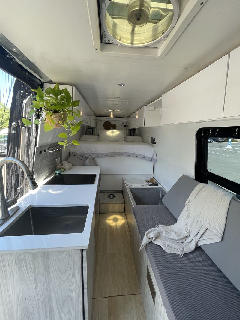 Picture 6/15 of a Modern + Spacious Sprinter Campervan (High-Roof 170) for sale in Fort Lauderdale, Florida