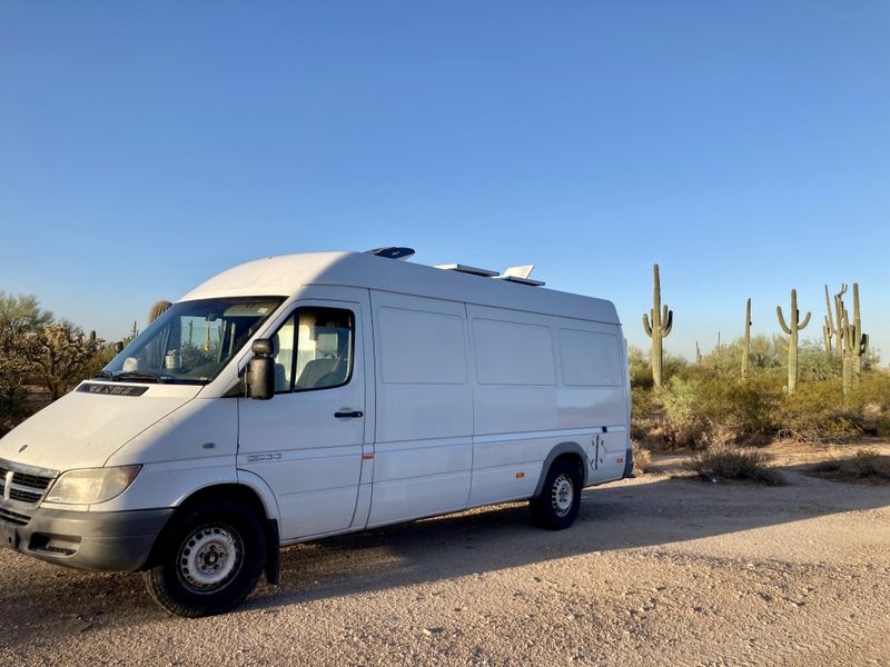 Picture 5/5 of a 2006 T1N Dodge Sprinter 2500 170 wheelbase high roof RWD for sale in Rohnert Park, California