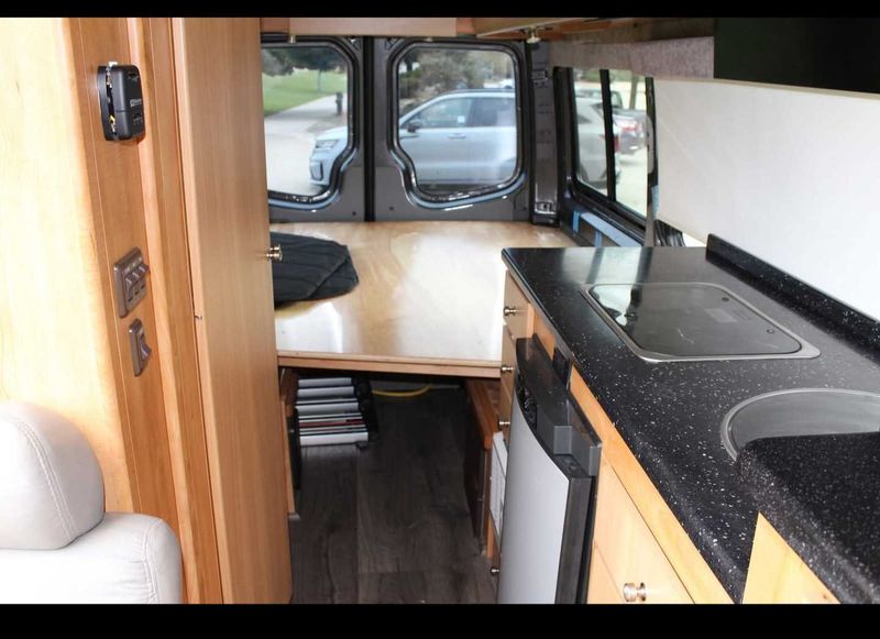 Picture 3/20 of a 🏕️🔥🚐Winnebago full RV van. 67,000 miles 🏕️🔥🚐 for sale in San Jose, California
