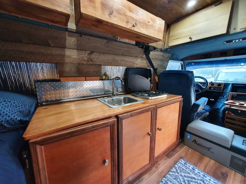 Picture 5/8 of a 1992 GMC Vandura Camper Van for sale in Santa Cruz, California