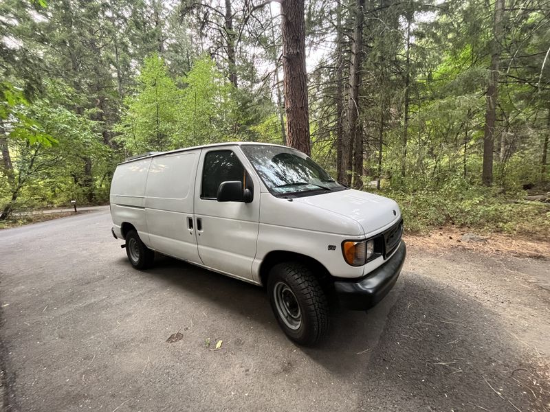 Picture 3/8 of a 2002 Ford Econoline Conversion for sale in Leavenworth, Washington