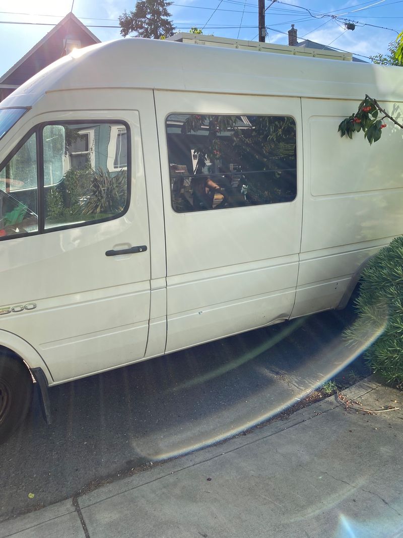 Picture 4/24 of a 2005 Dodge Sprinter 2500 for sale in Portland, Oregon