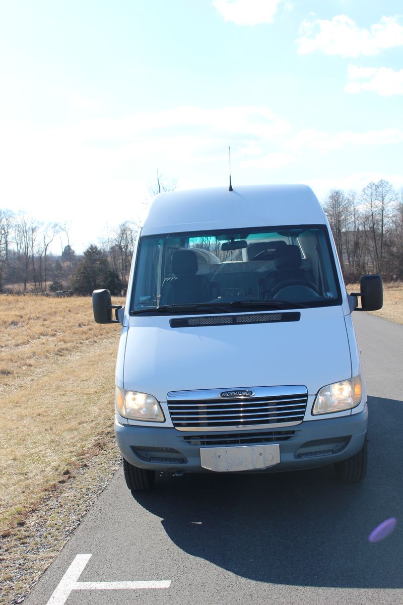 Picture 3/28 of a 2003 T1N Sprinter 3500 Dually Camper for sale in Gettysburg, Pennsylvania