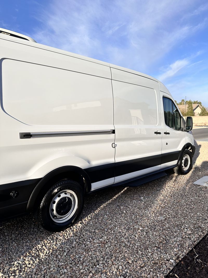 Picture 4/25 of a 2019 Ford Transit-250 Mid for sale in Las Vegas, Nevada