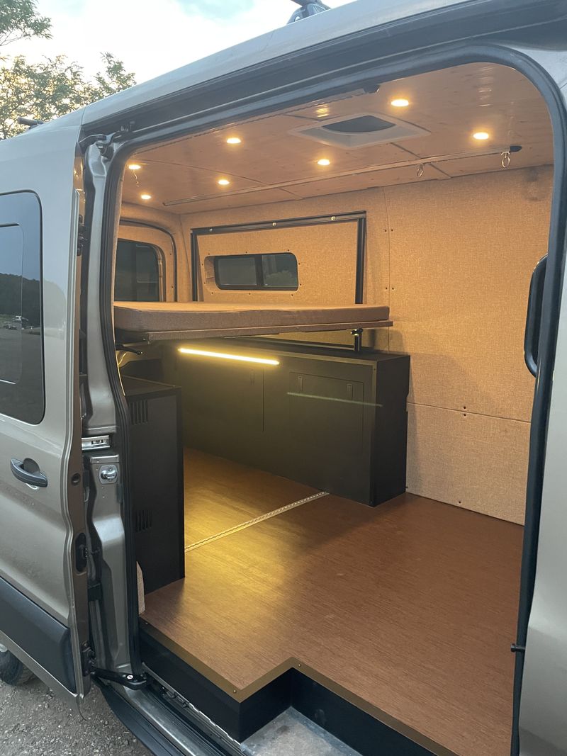 Picture 2/8 of a 2020 AWD Ford Transit for sale in Berthoud, Colorado