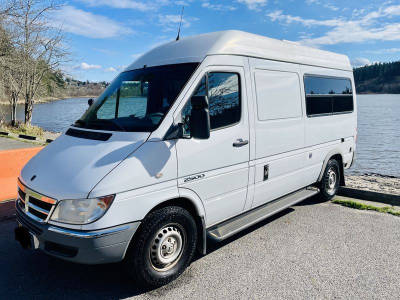 Picture 2/34 of a 2006 Dodge Sprinter 2500 for sale in Portland, Oregon