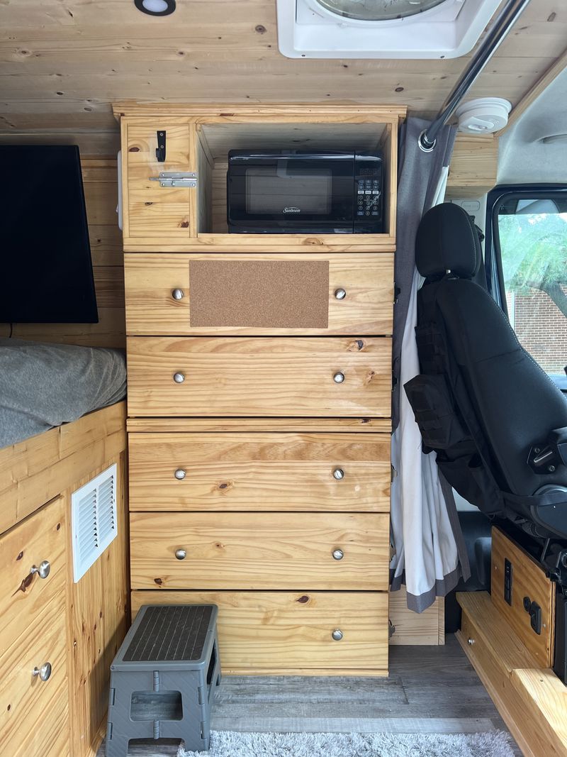 Picture 3/8 of a 2014 Ram Promaster 1500 for sale in Normal, Illinois