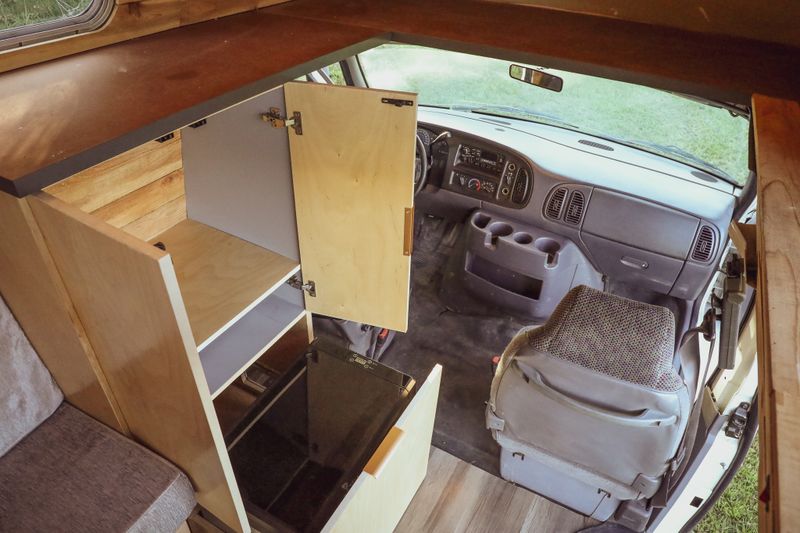 Picture 4/6 of a 2000 Dodge 2500 Custom High Roof Camper Van for sale in Minot, North Dakota