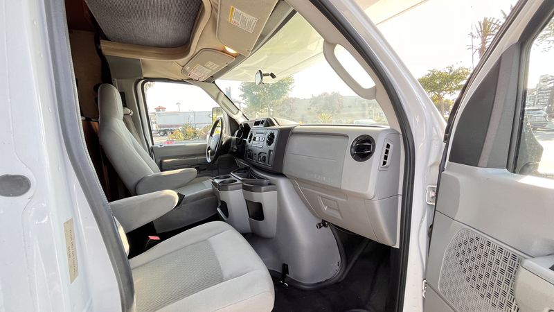 Picture 3/25 of a 2018 19ft Ford Econoline super duty 350 for sale in Sunset Beach, California